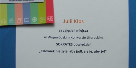 Julia Kłos  z klasy 4b  zdobyła I  miejsce w Wojewódzkim Konkursie Literackim 