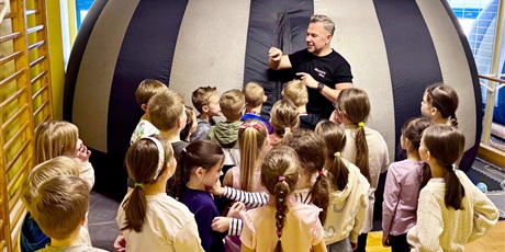 Kino sferyczne w SP 12