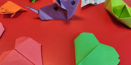 Sztuka składania origami- zajęcia w świetlicy klas 2. 