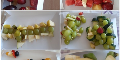 Powiększ grafikę: Dzieci przygotowały zdrowe koreczki z owoców i warzyw